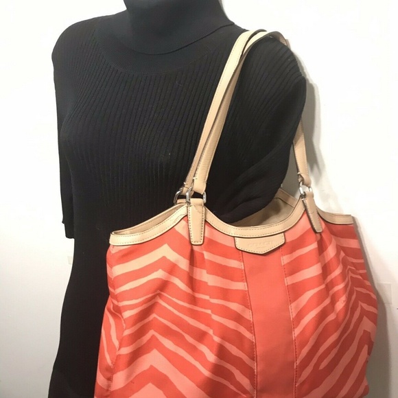 COACH Pink Animal Print Canvas Tote Bag - Picture 2 of 8